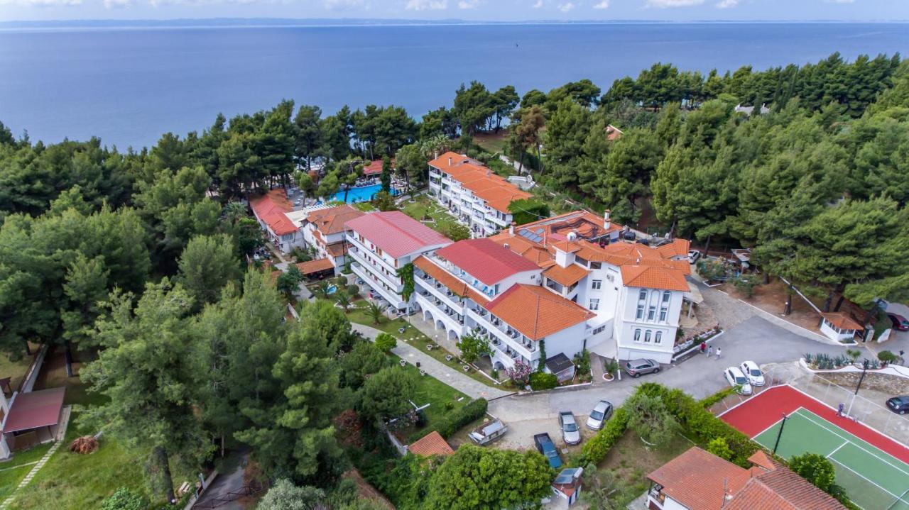 Porfi Beach Hotel Nikiti  Exteriör bild