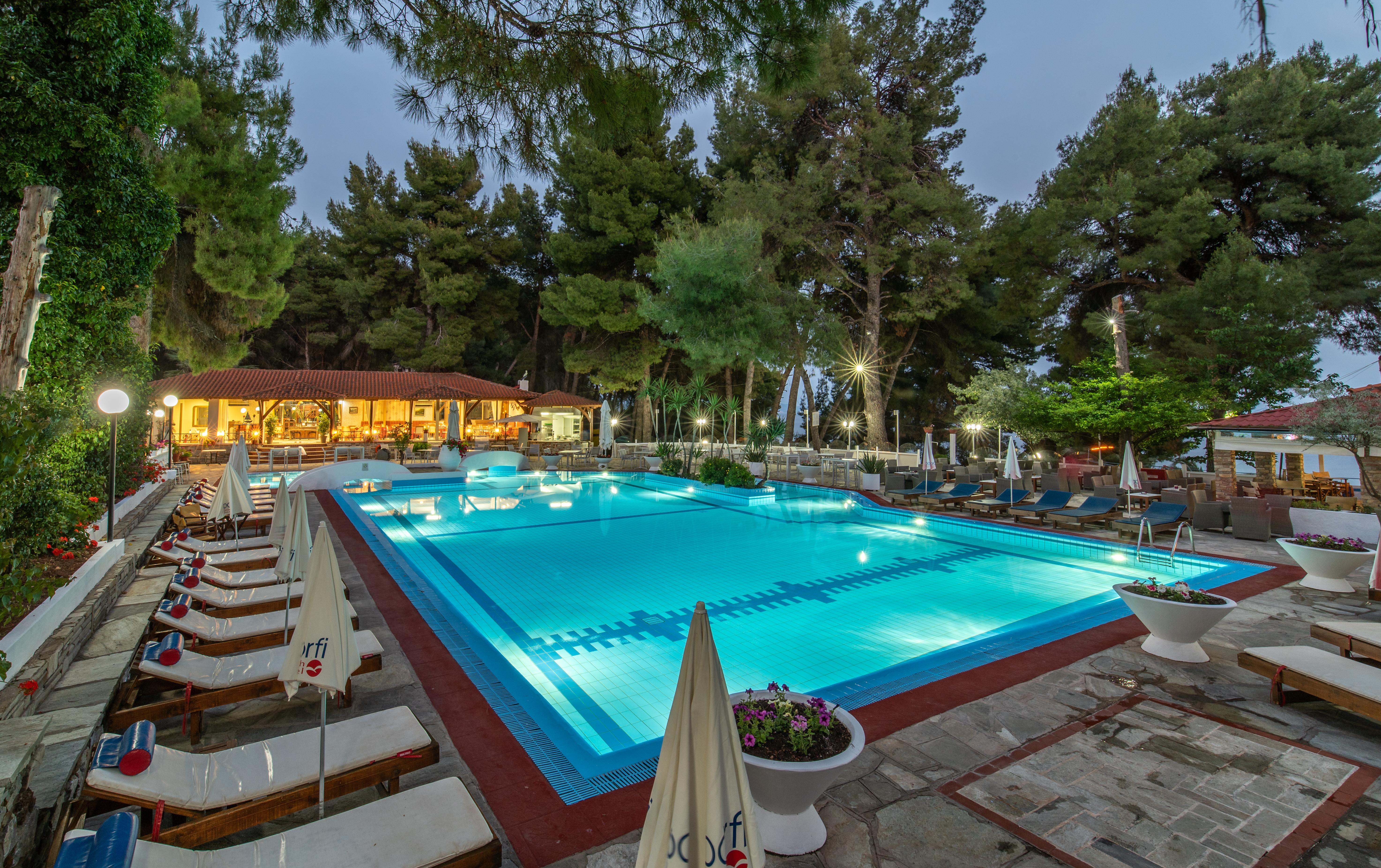 Porfi Beach Hotel Nikiti  Exteriör bild