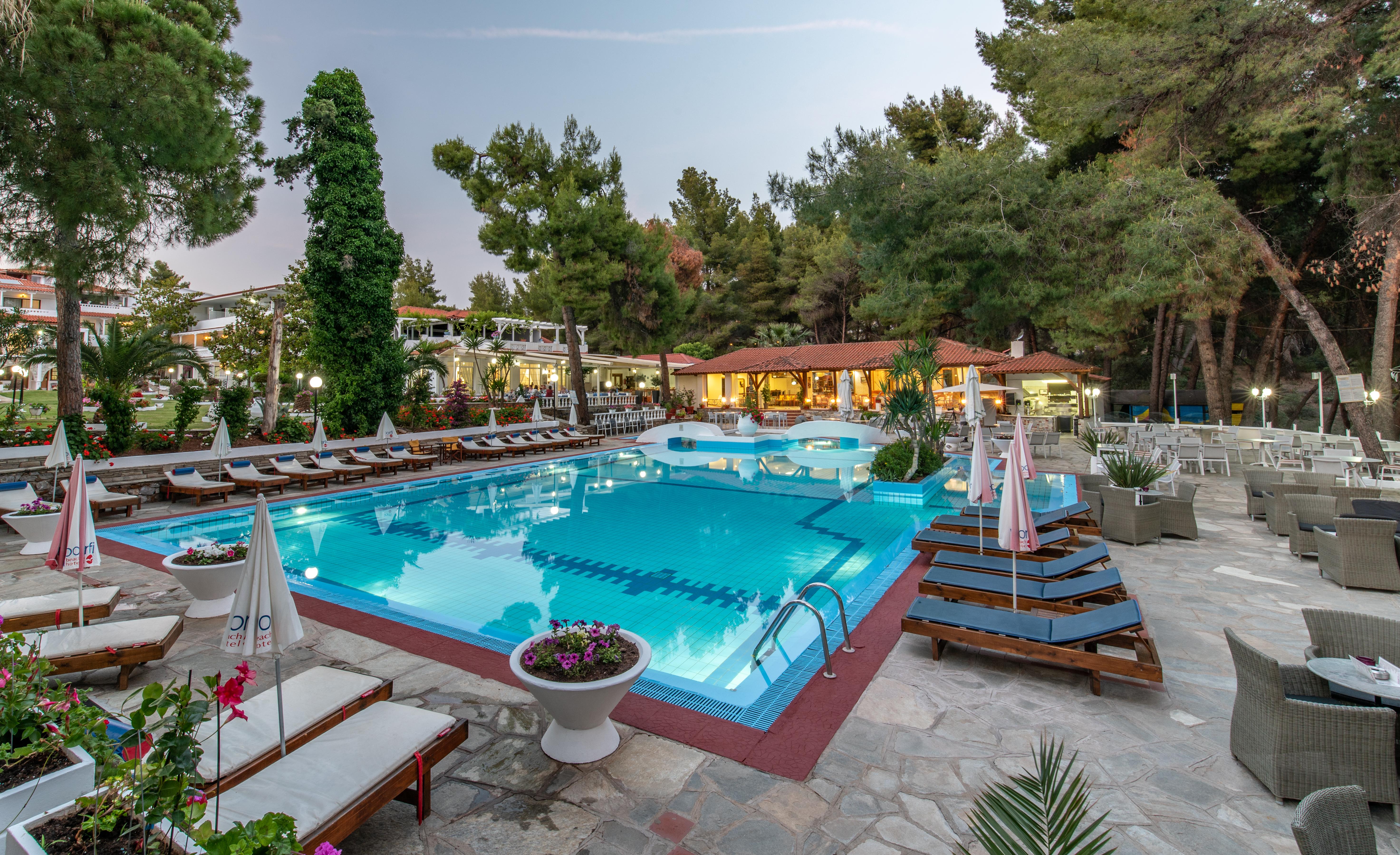 Porfi Beach Hotel Nikiti  Exteriör bild