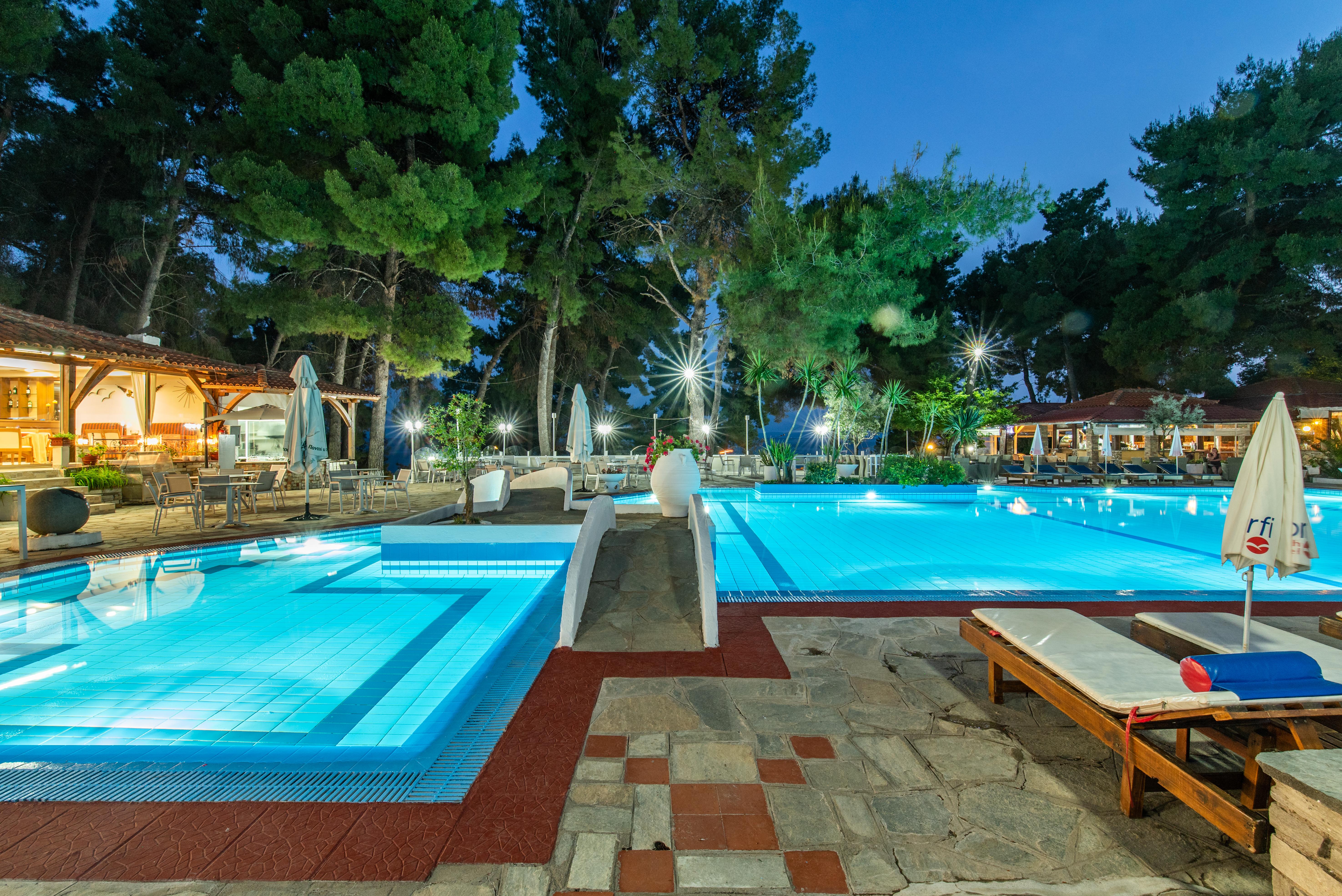 Porfi Beach Hotel Nikiti  Exteriör bild
