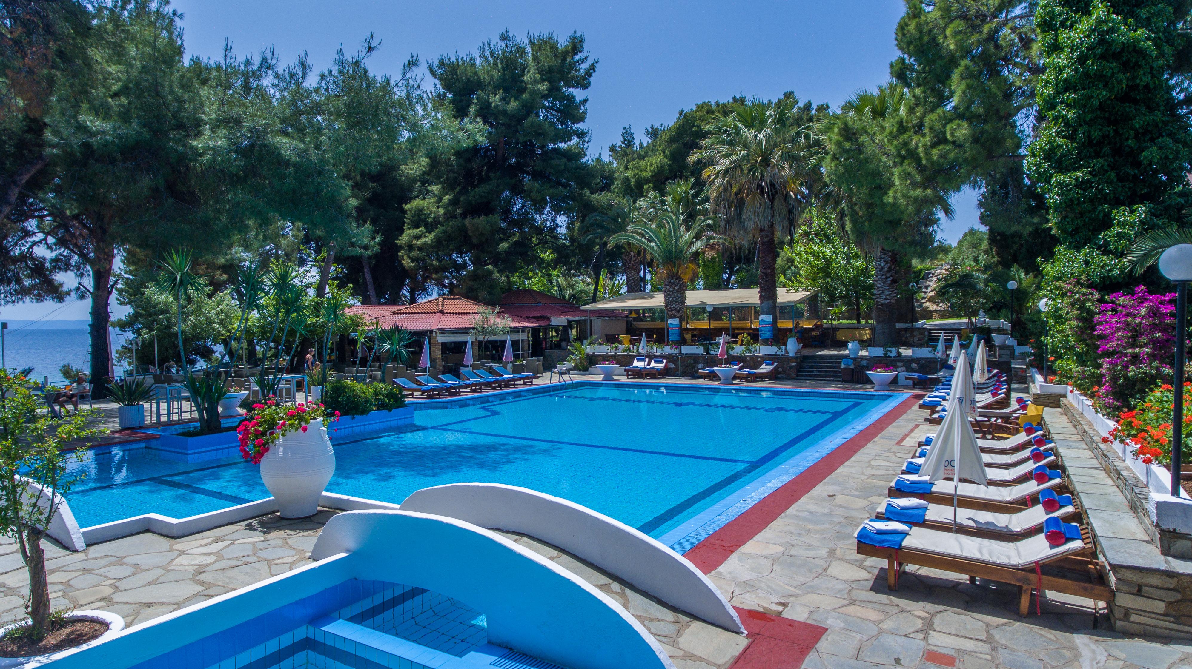 Porfi Beach Hotel Nikiti  Exteriör bild