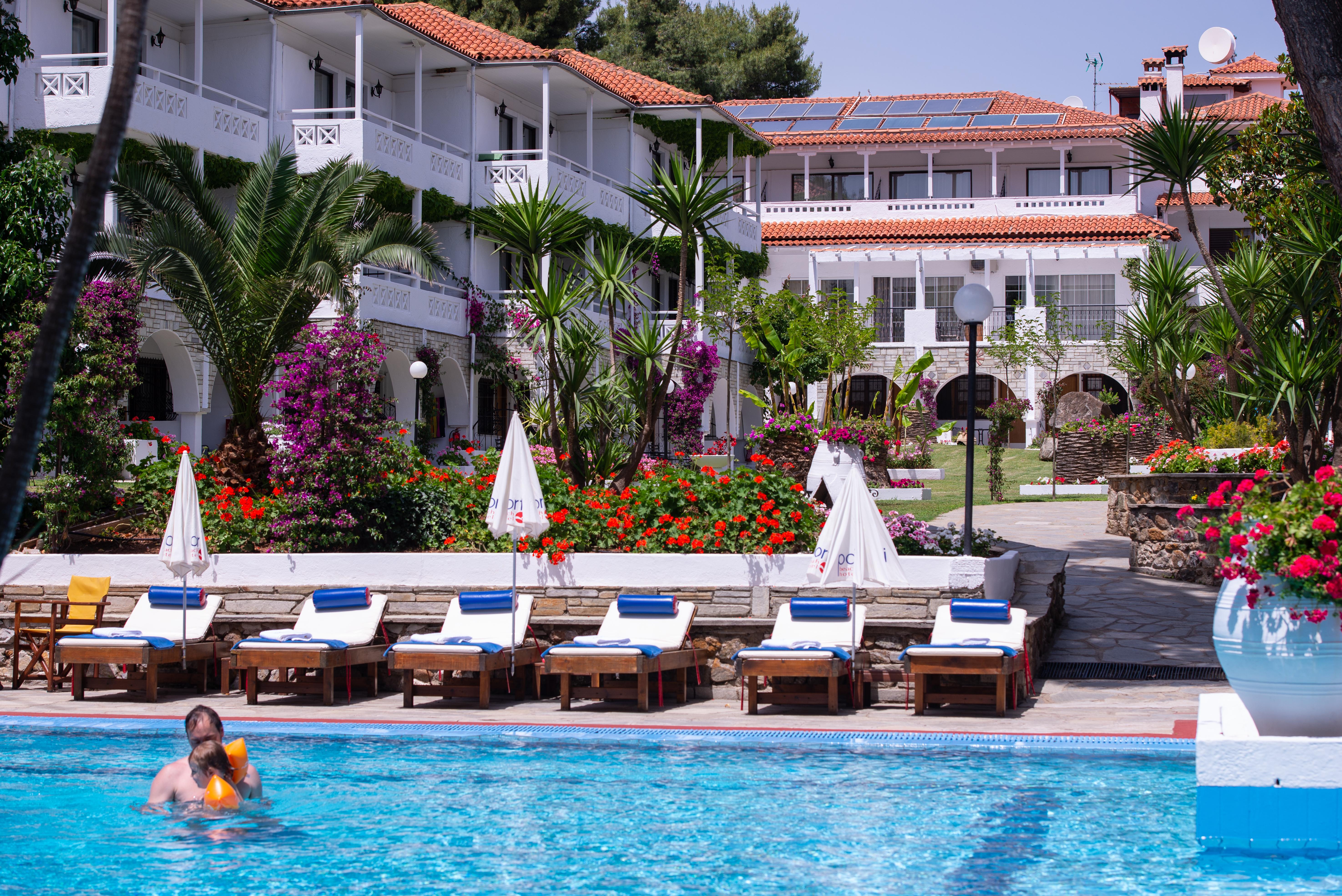 Porfi Beach Hotel Nikiti  Exteriör bild