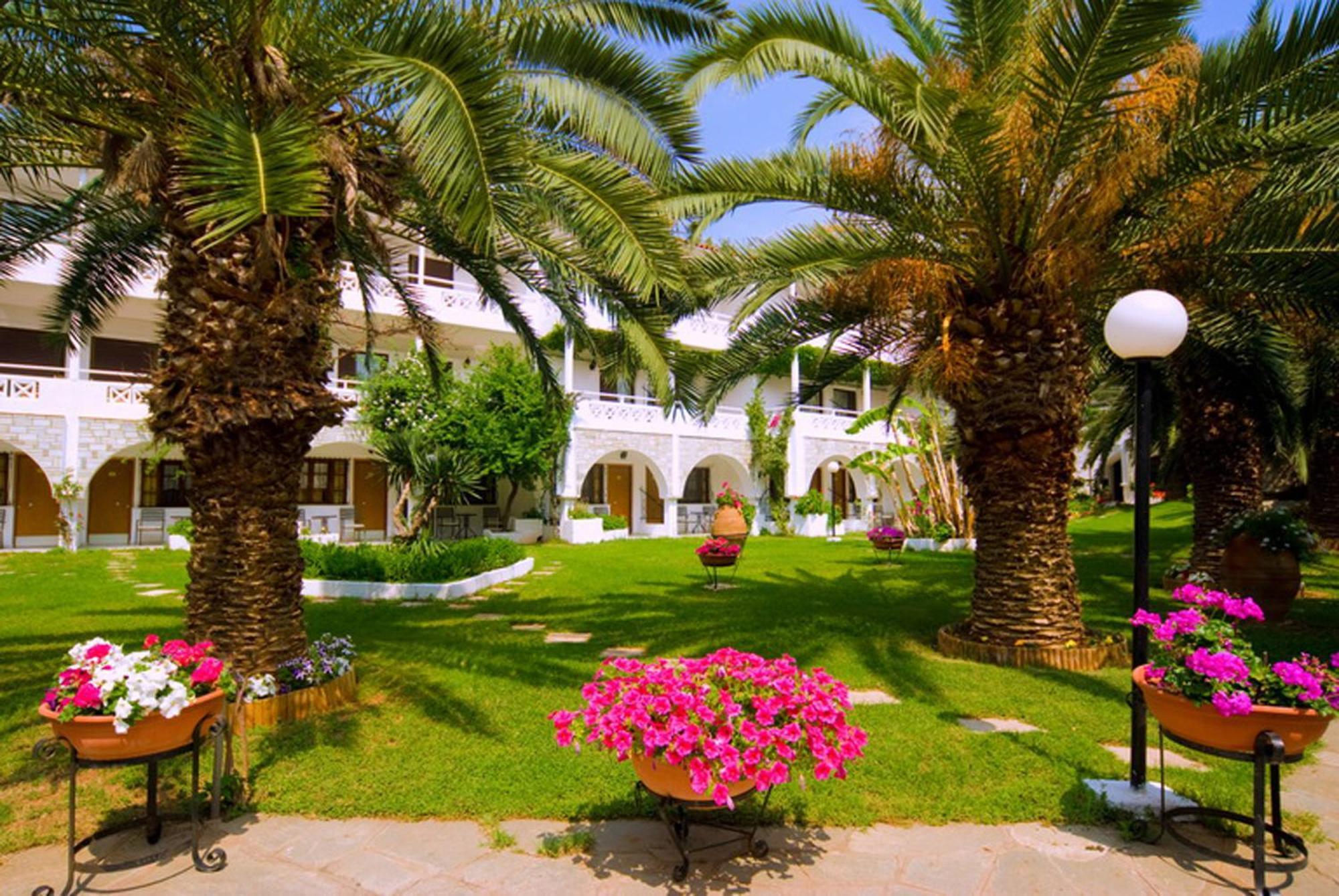 Porfi Beach Hotel Nikiti  Exteriör bild