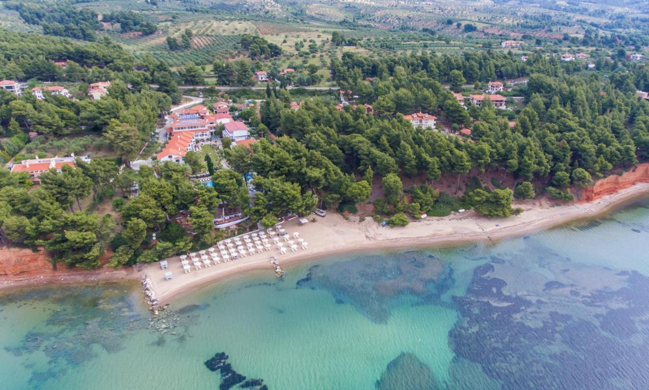 Porfi Beach Hotel Nikiti  Exteriör bild