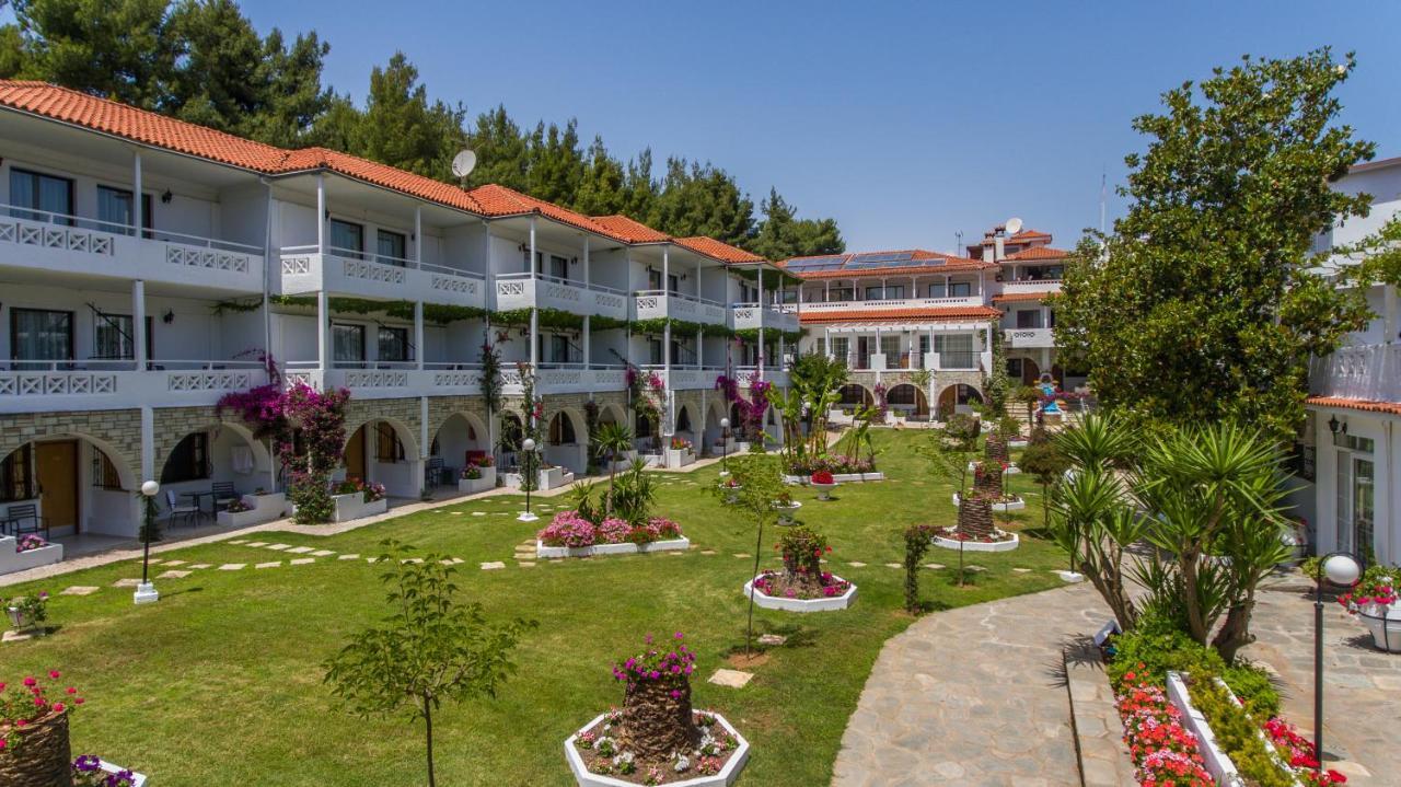 Porfi Beach Hotel Nikiti  Exteriör bild